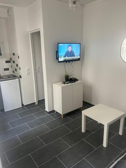 Studio Cosy Refait A Neuf Levallois Εξωτερικό φωτογραφία